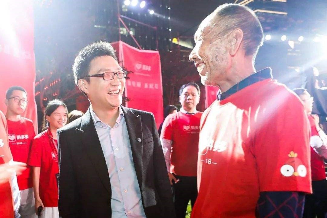 拼多多牽頭農(nóng)村電商“源頭變革”，黃崢的又一次邊緣崛起？-鋒巢網(wǎng)