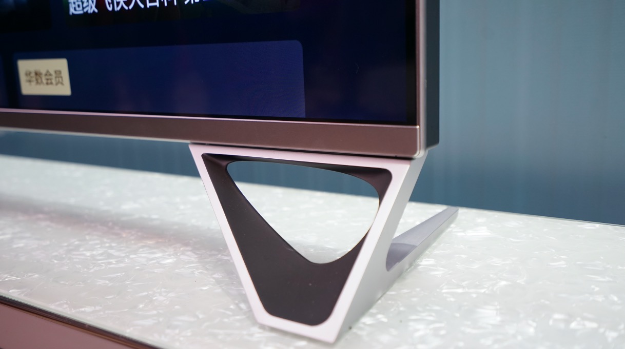 樂融Letv超強(qiáng)回歸：聯(lián)手漫威，起航健康“凈藍(lán)”護(hù)眼-鋒巢網(wǎng)