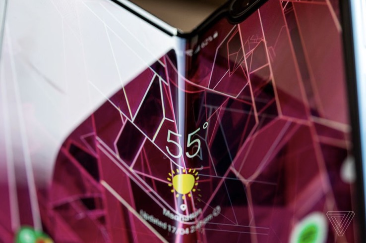 三星明年將推出更便宜、更薄、可折疊的“方形”手機-鋒巢網(wǎng)