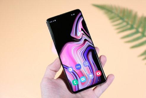 全力研發(fā) 三星真全面屏2020年見-鋒巢網