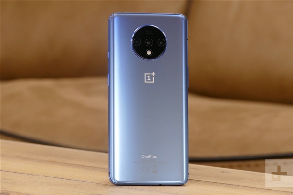 官宣！ 一加7T系列10月15日發(fā)布-鋒巢網(wǎng)