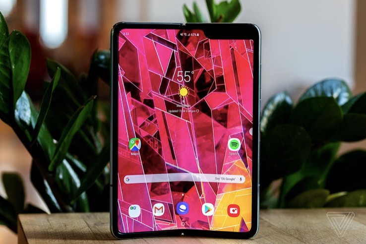 三星現(xiàn)在認(rèn)為Galaxy折疊手機(jī)的銷量在40萬部或50萬部之間-鋒巢網(wǎng)