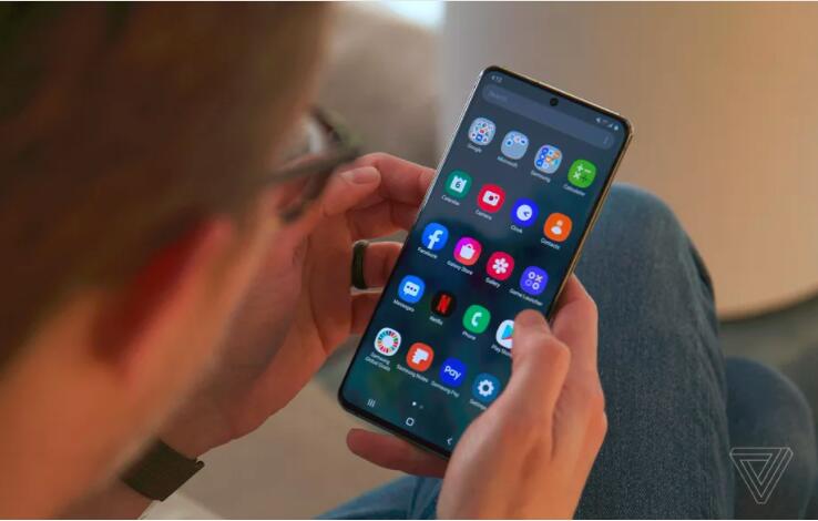 三星的Galaxy S20手機(jī)將擁有谷歌的實(shí)時(shí)字幕功能-鋒巢網(wǎng)