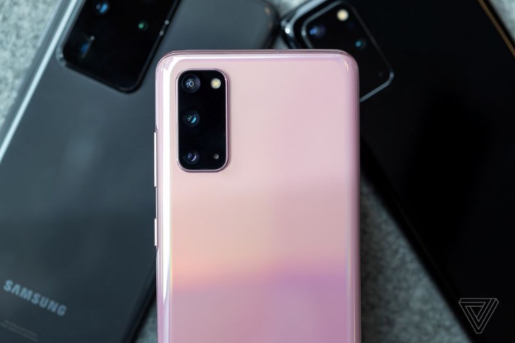 在美國三星和谷歌將在6月30日前為醫(yī)護(hù)人員提供免費(fèi)的手機(jī)維修服務(wù)-鋒巢網(wǎng)