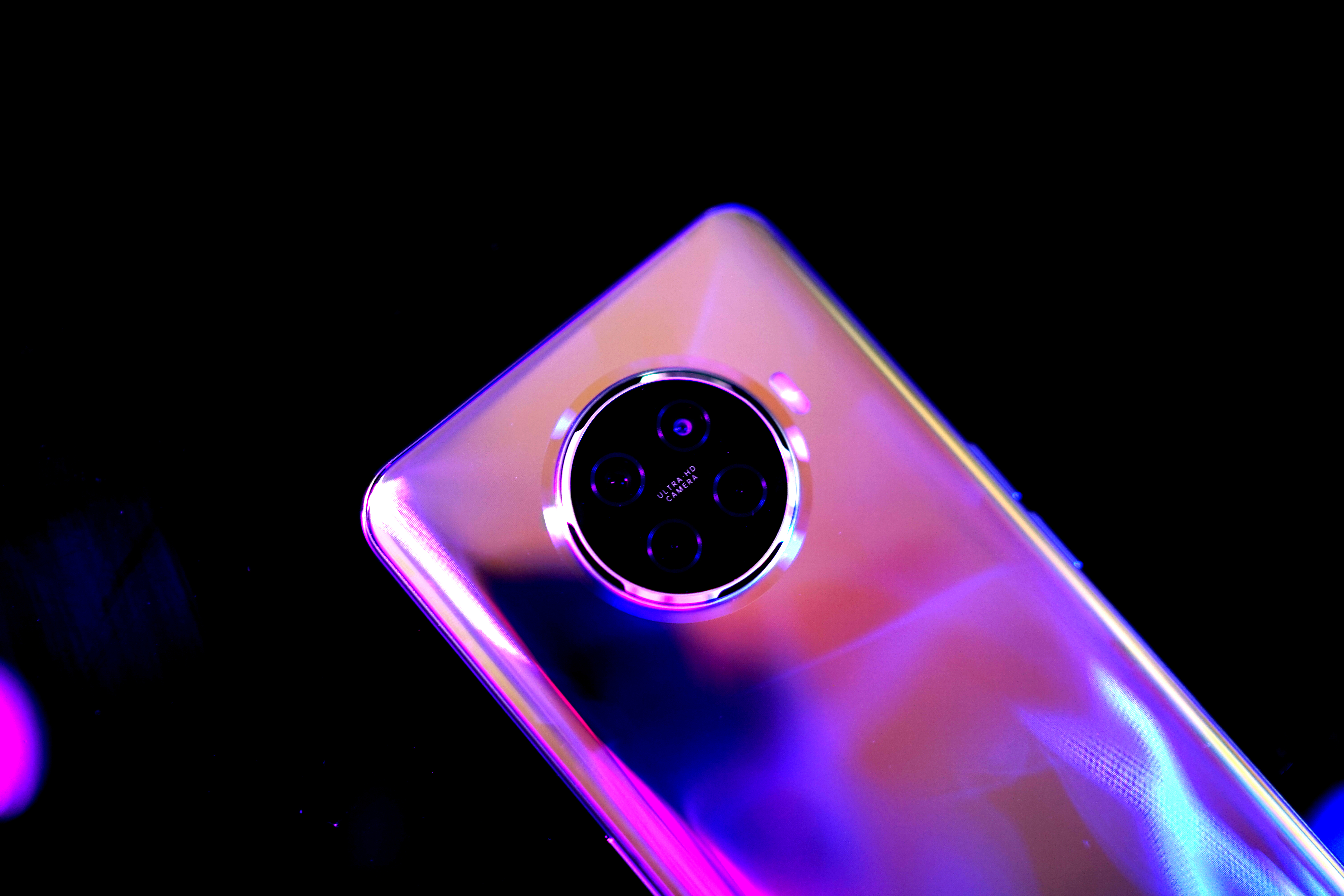 OPPO Ace2輕體驗(yàn)：值得入手的高顏值游戲手機(jī)-鋒巢網(wǎng)