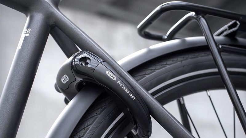 英國(guó)Triumph摩托車公司推出首款電動(dòng)自行車-鋒巢網(wǎng)