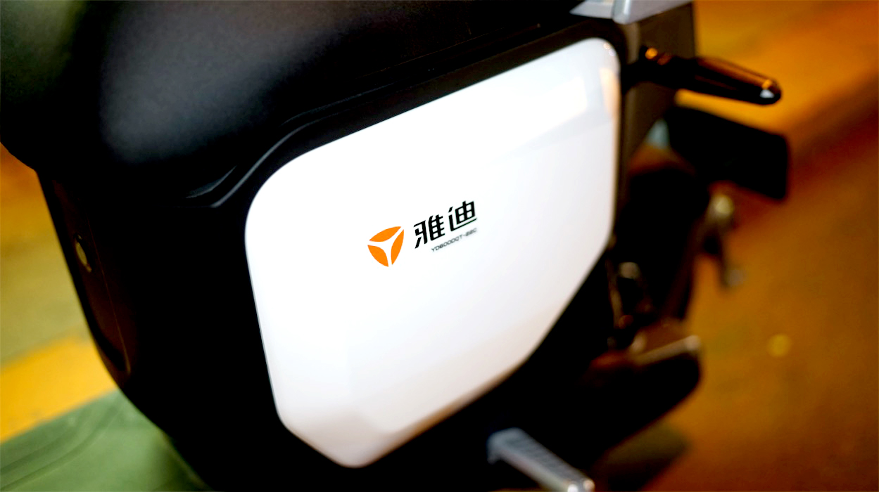 雅迪V1城市體驗(yàn)：舒適輕便，騎行動(dòng)力更強(qiáng)-鋒巢網(wǎng)