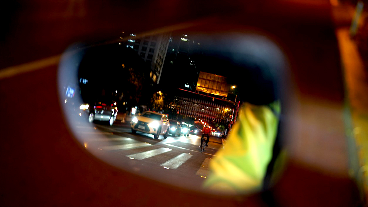 雅迪V1城市體驗(yàn)：舒適輕便，騎行動(dòng)力更強(qiáng)-鋒巢網(wǎng)