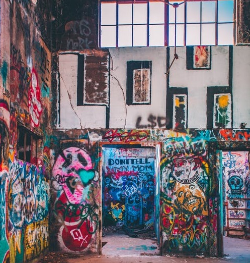 脫口秀獨(dú)木難支-鋒巢網(wǎng)