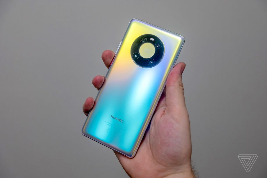 華為Mate 40 Pro的首次亮相-鋒巢網(wǎng)