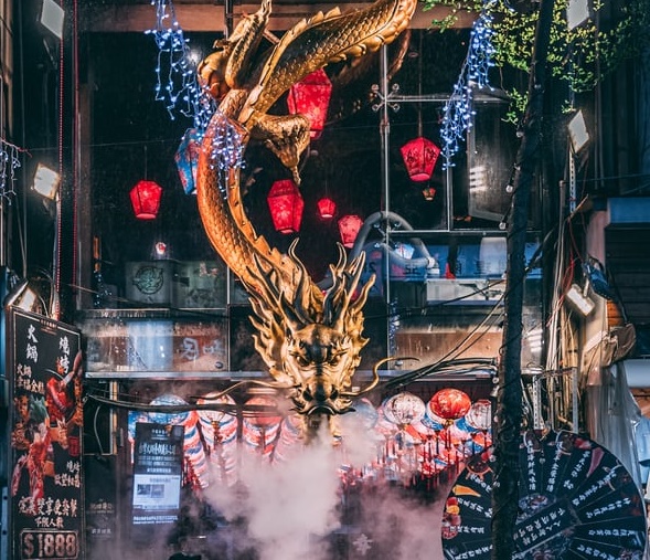 炫富背后生意經(jīng)-鋒巢網(wǎng)