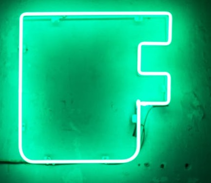 “人民神車”配不上魔都綠牌-鋒巢網(wǎng)