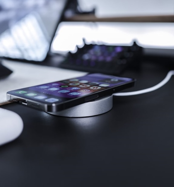 快手封殺“山寨機(jī)”-鋒巢網(wǎng)