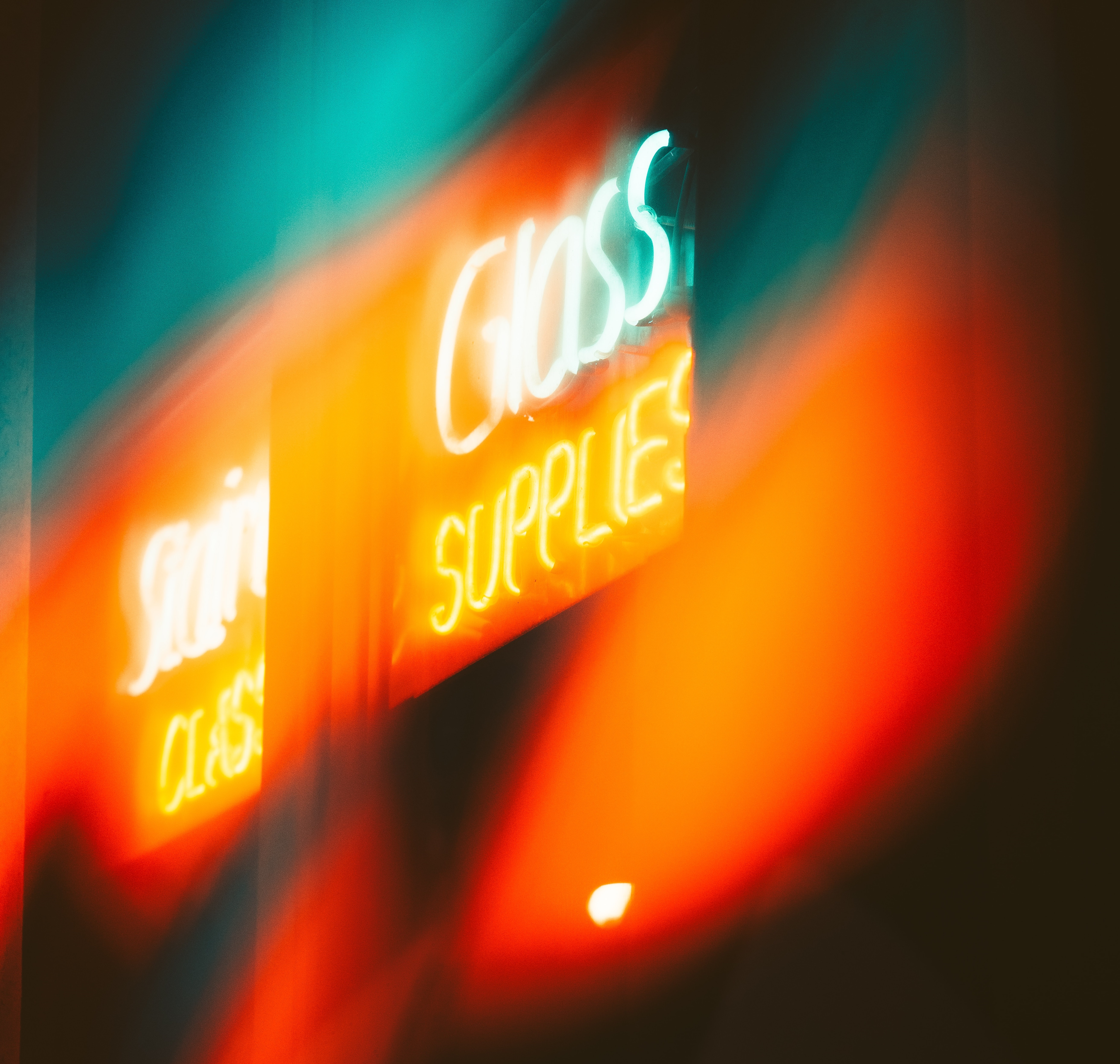 高端手機(jī)2.0：從“攻城”到“沖鋒”-鋒巢網(wǎng)