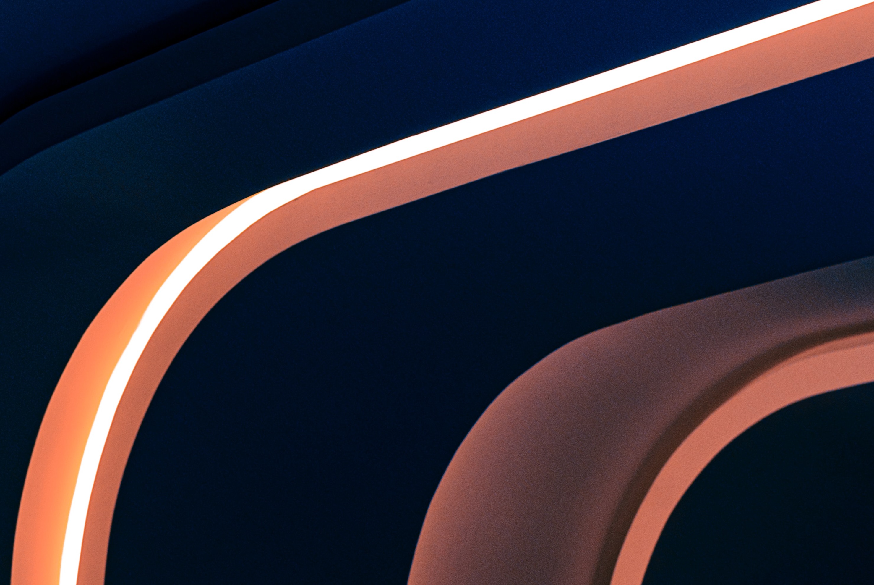 不貴，不配叫“新消費(fèi)”-鋒巢網(wǎng)